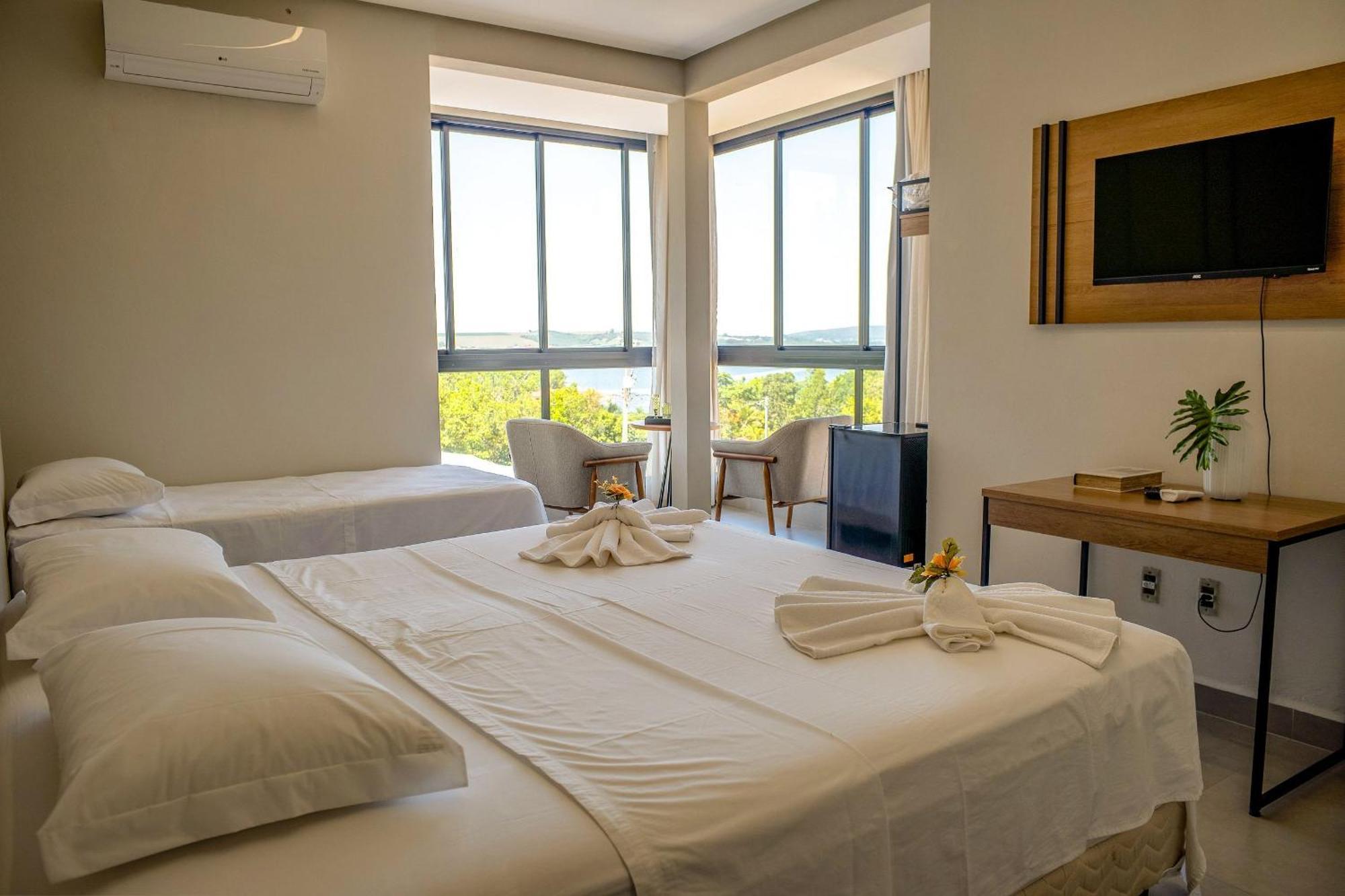 Pousada Com Piscina, Jacuzzi E Com Vista Em Capitolio - Casa Decore ภายนอก รูปภาพ